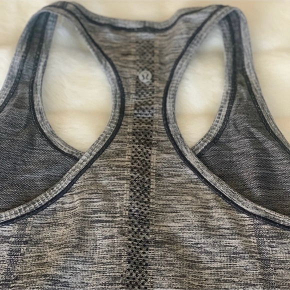 Lululemon Run Swiftly Tech Racerback Tank Size 12 - Picture 8 of 10